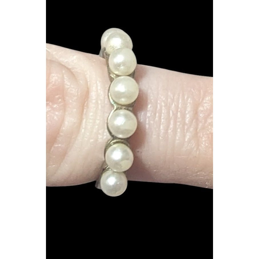 Vintage Coquette Glam Single Row Faux Pearl Ring Size 6