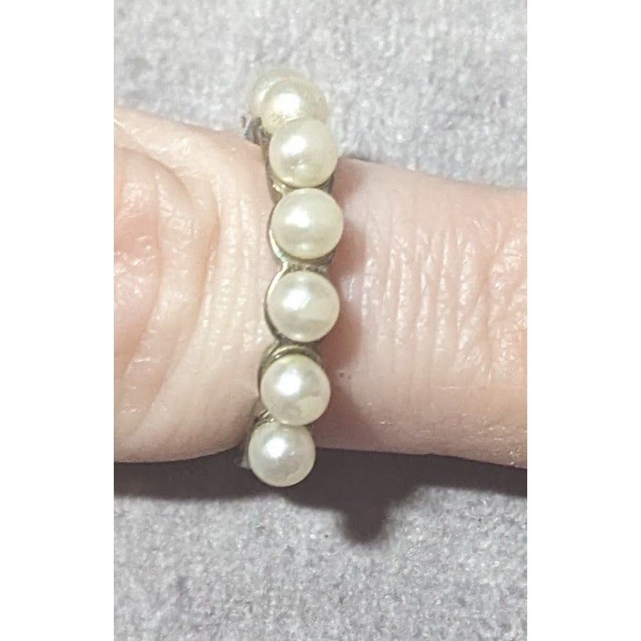 Vintage Coquette Glam Single Row Faux Pearl Ring Size 6