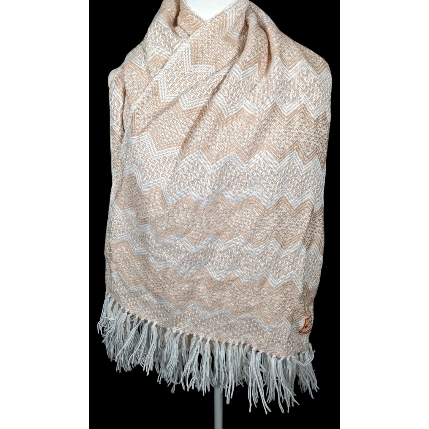 Figueroa Genuine Alpaca Peruvian Cream Chevron Scarf
