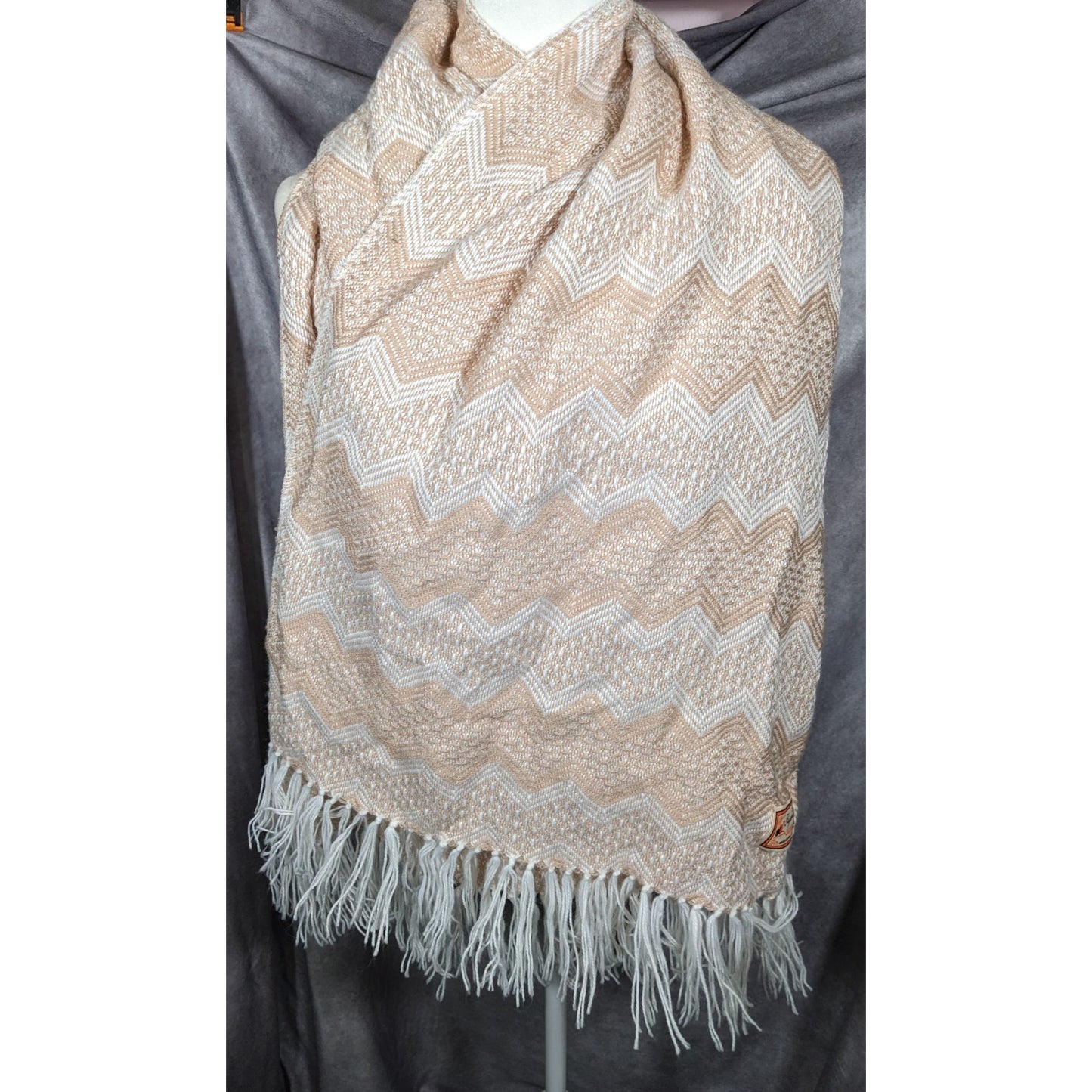 Figueroa Genuine Alpaca Peruvian Cream Chevron Scarf