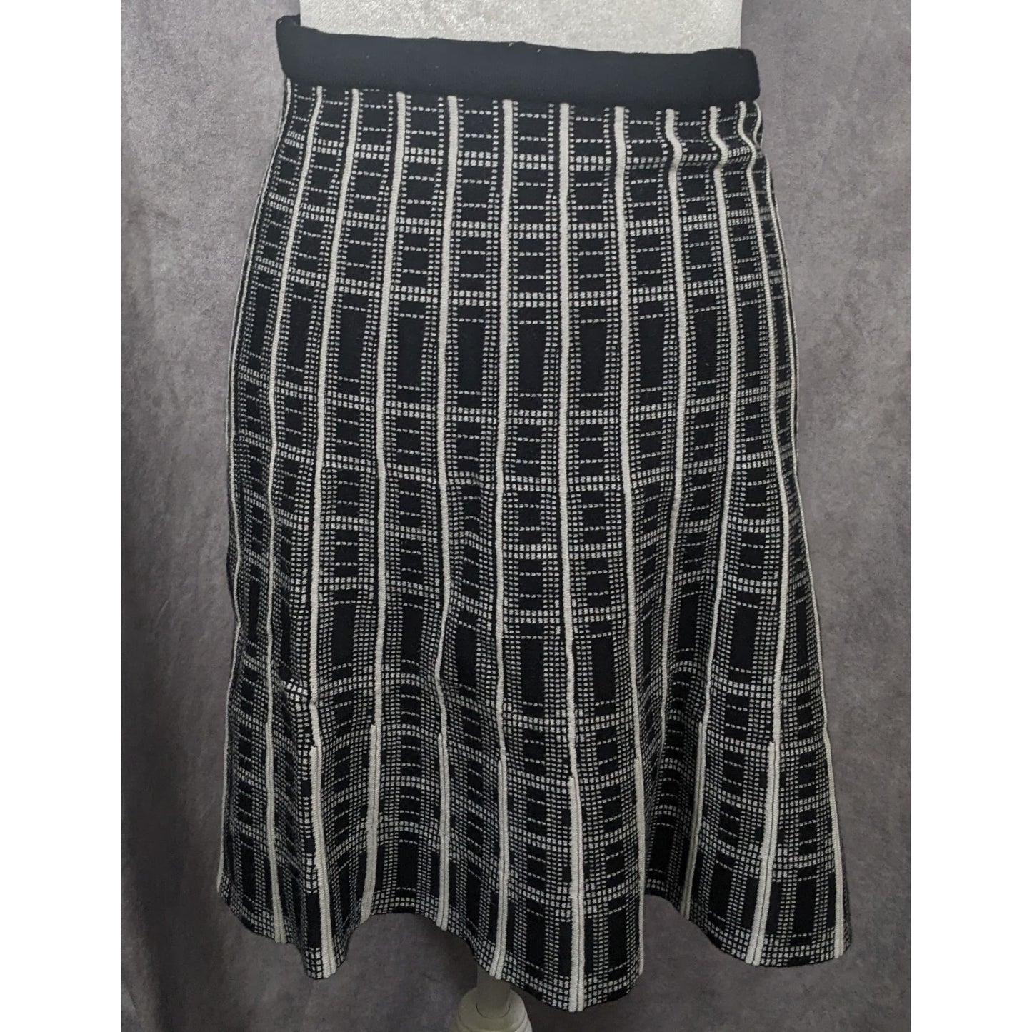 Spense Black And White Abstract Geometric Knit Skirt