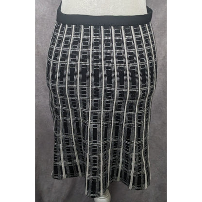 Spense Black And White Abstract Geometric Knit Skirt