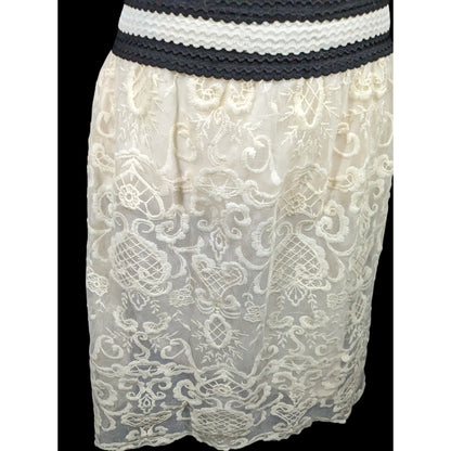 Jealous Tomato Coquette Heart Lace Skirt Size Small