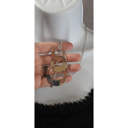 Geometric Liz Claiborne Silver Tone Interlocking Disc Pendant Necklace