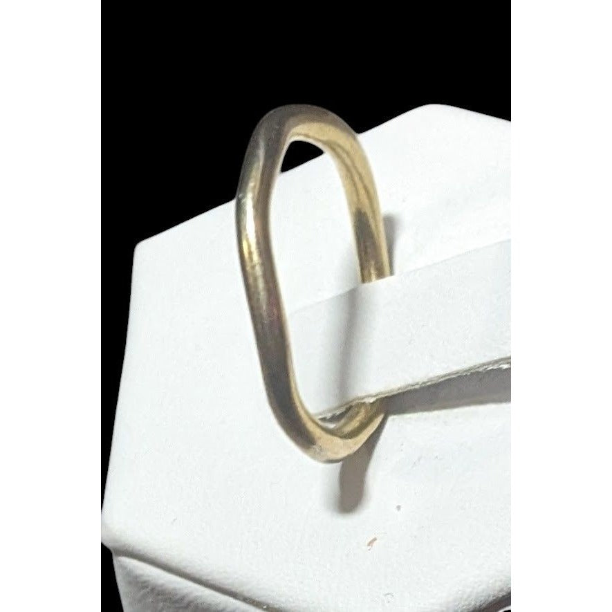 Gold Tone Abstract Wiggle Band Ring Size 7 1/4