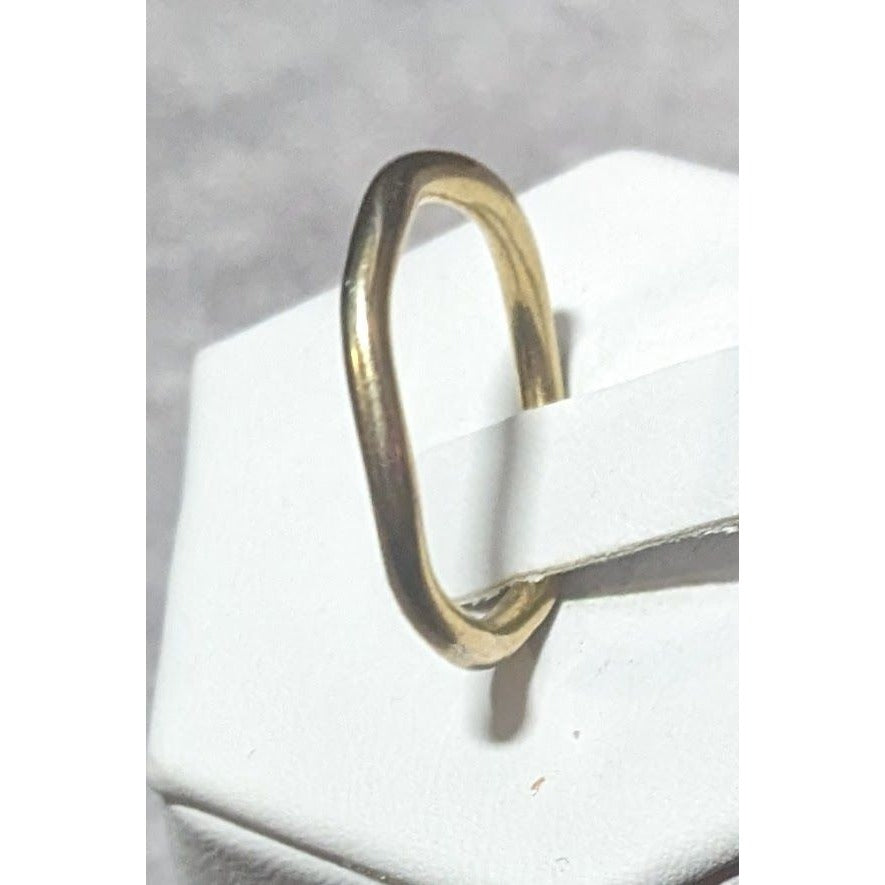 Gold Tone Abstract Wiggle Band Ring Size 7 1/4