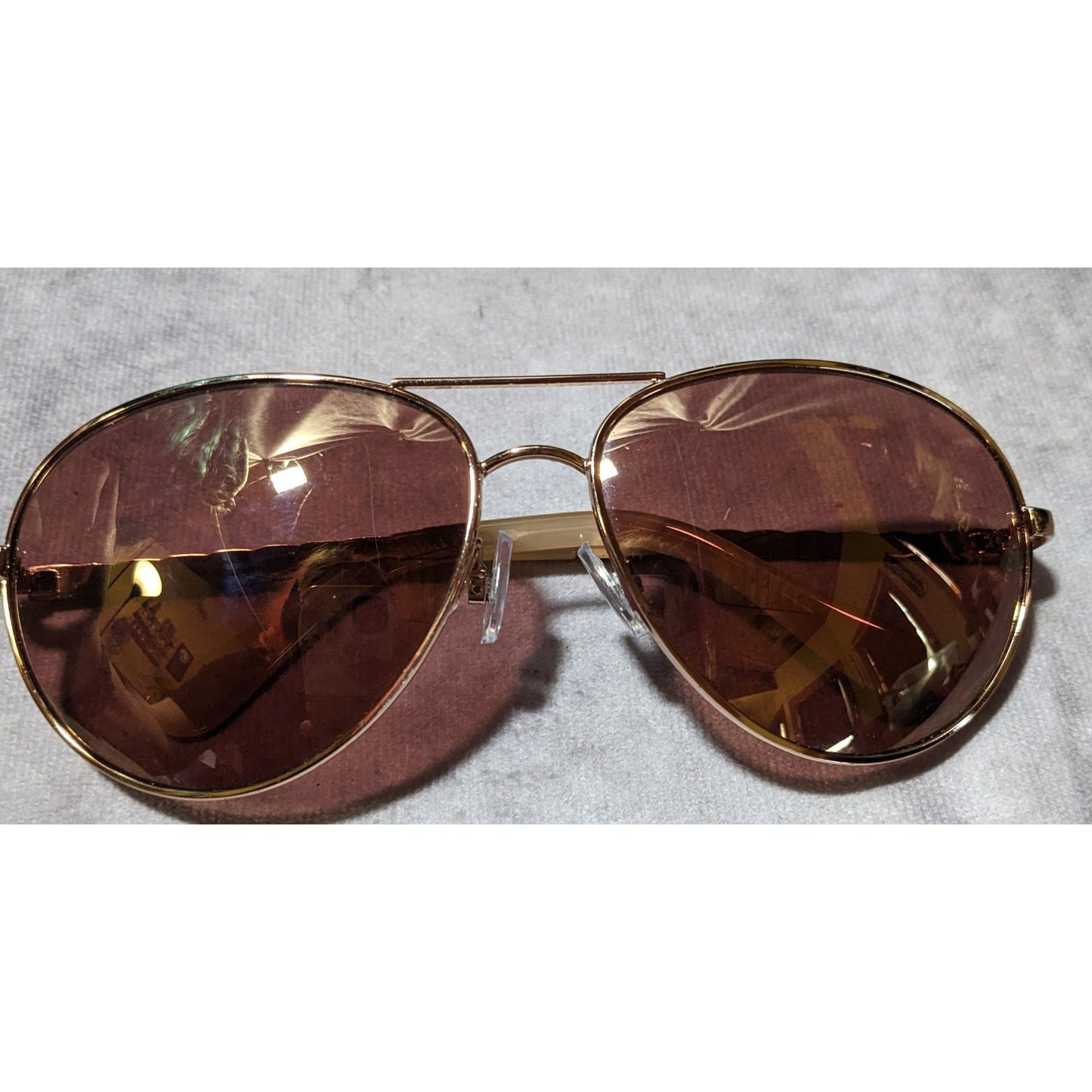 Oscar De La Renta 3060 Gold And Cream Sunglasses