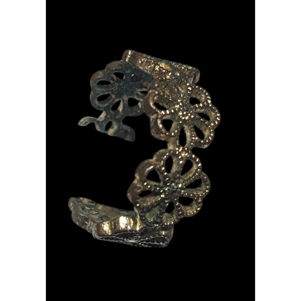 Fairycore Floral Gold Tone Filigree Ring Size 7