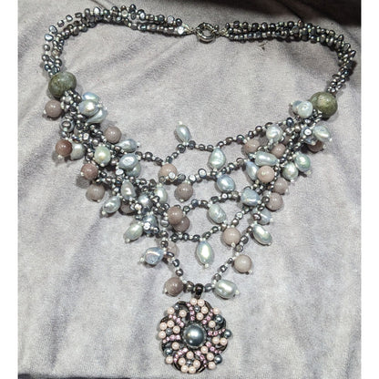 Vintage Elegant Pearl And Agate Beaded Floral Pendant Bib Necklace
