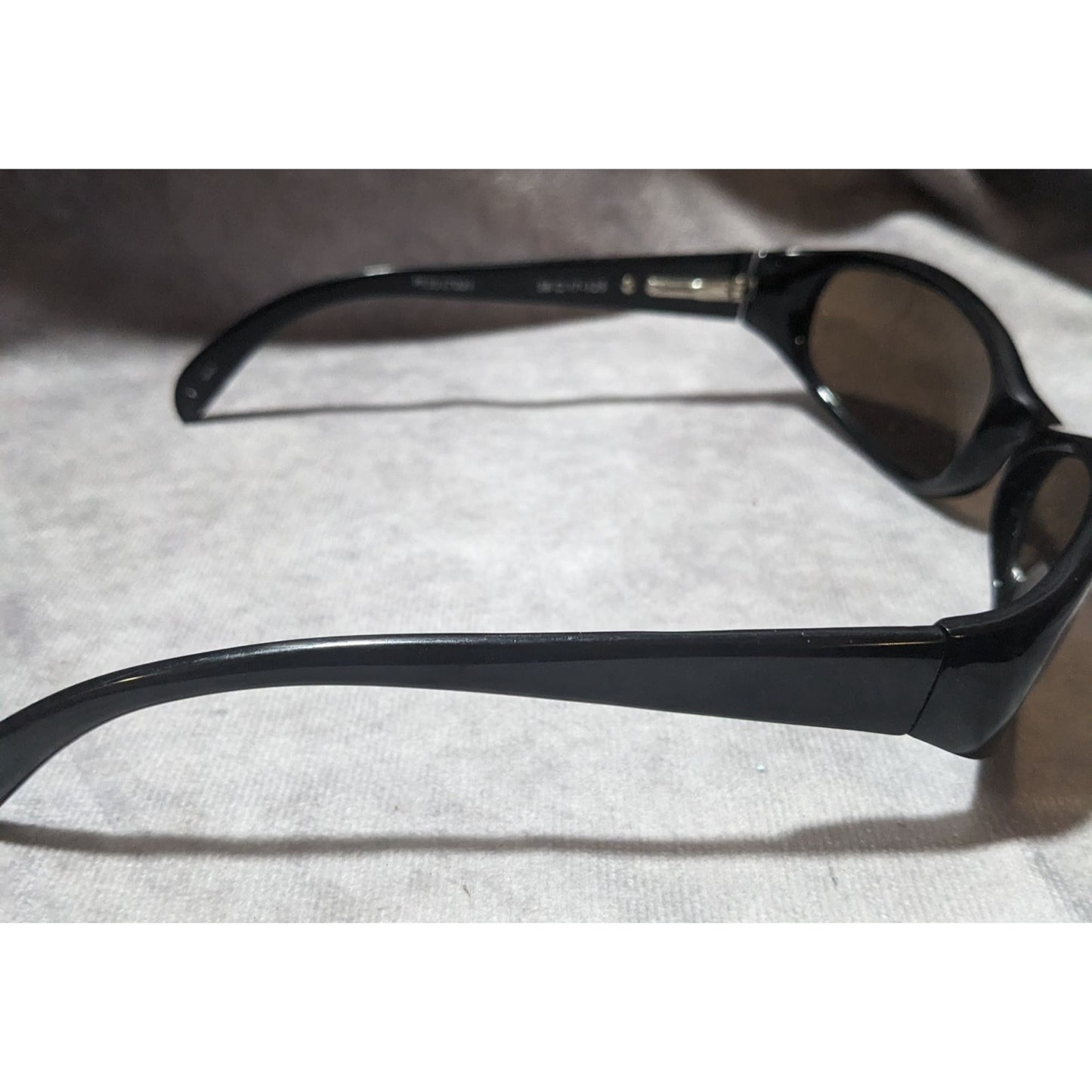 Retro 90s Black Fossil Fashion Sunglasses