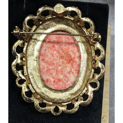 Vintage Victorian Style Gold Tone With Pink/White Agate Brooch