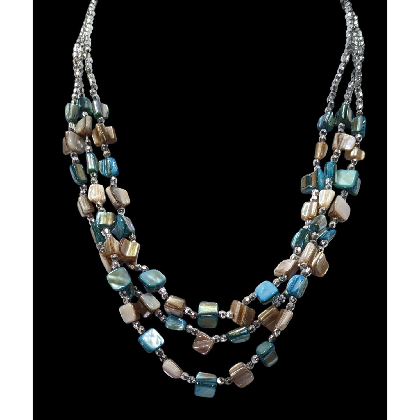 Mermaidcore Blue And Silver Tone Layered Shell Beaded Necklace