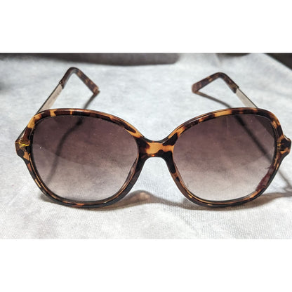 American Eagle Outfitters Preppy Retro Tortoise Sunglasses