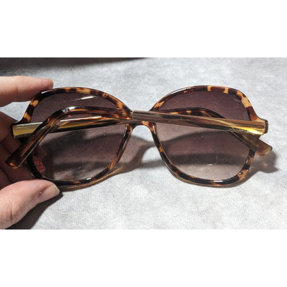 American Eagle Outfitters Preppy Retro Tortoise Sunglasses