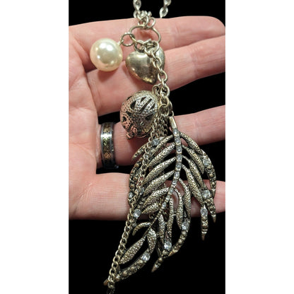 Avenue Y2K Cluster Charm Pendant Necklace