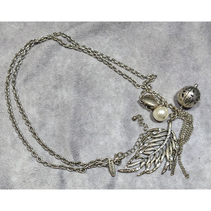 Avenue Y2K Cluster Charm Pendant Necklace
