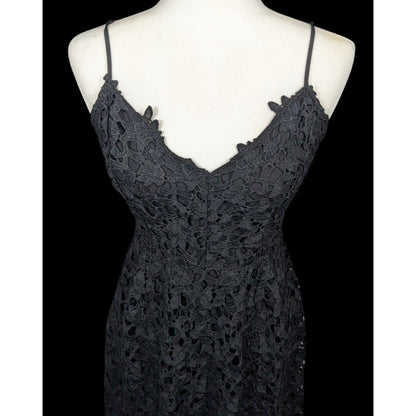 ASTR The Label Gothic Floral Lace Overlay Dress Size Medium