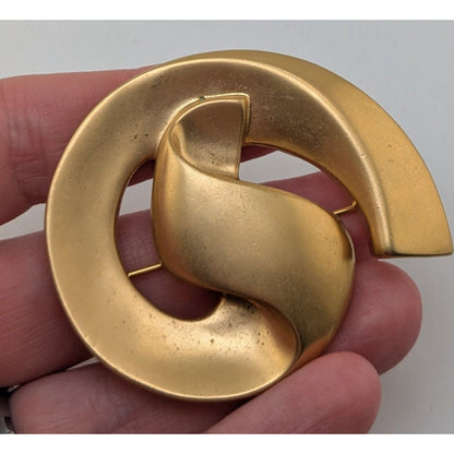 Vintage Modernist Gold Tone Abstract Swirl Brooch 2 Inch Like New