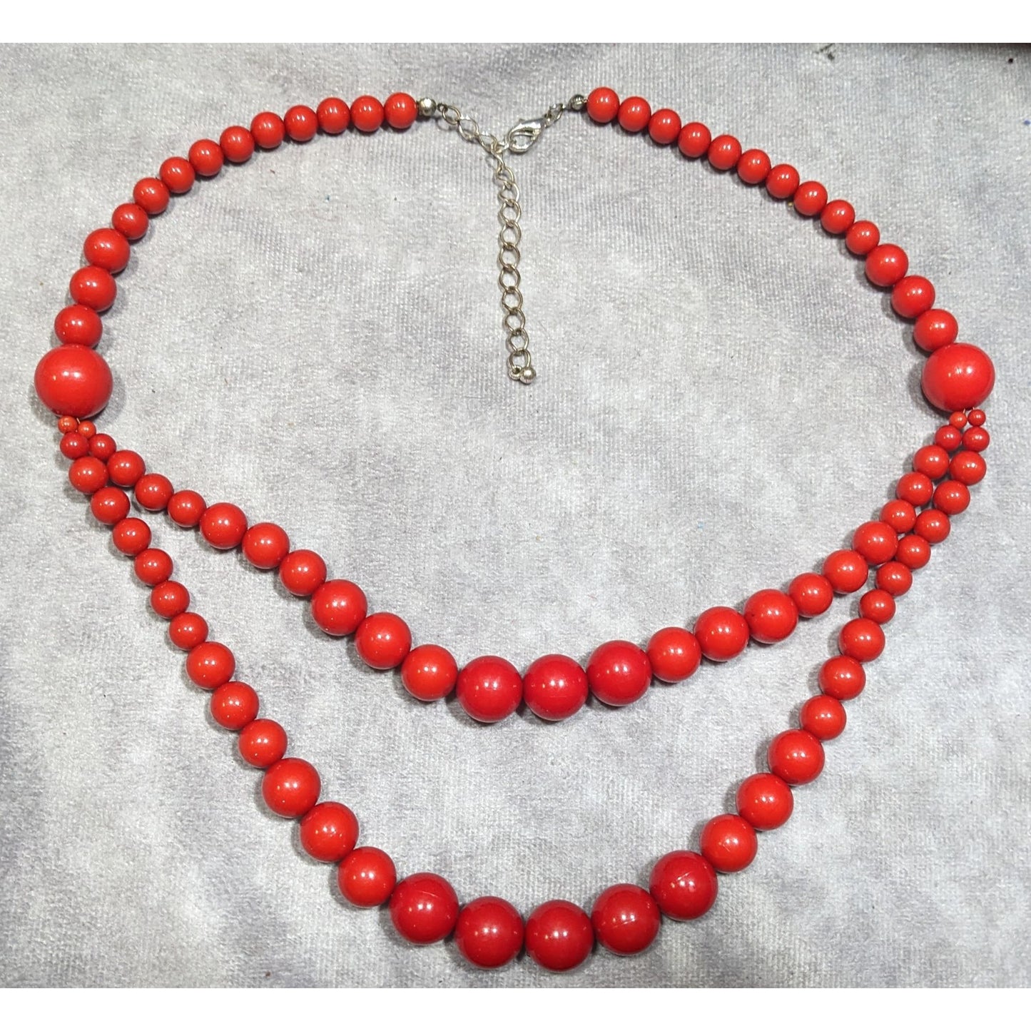 Elegant Red Multilayer Graduated Beaded Necklace
