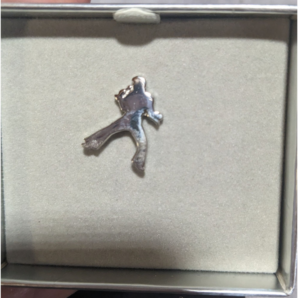 Vintage Rockabilly Music Elvis Presley Terryberry Silver Tone Lapel Pin