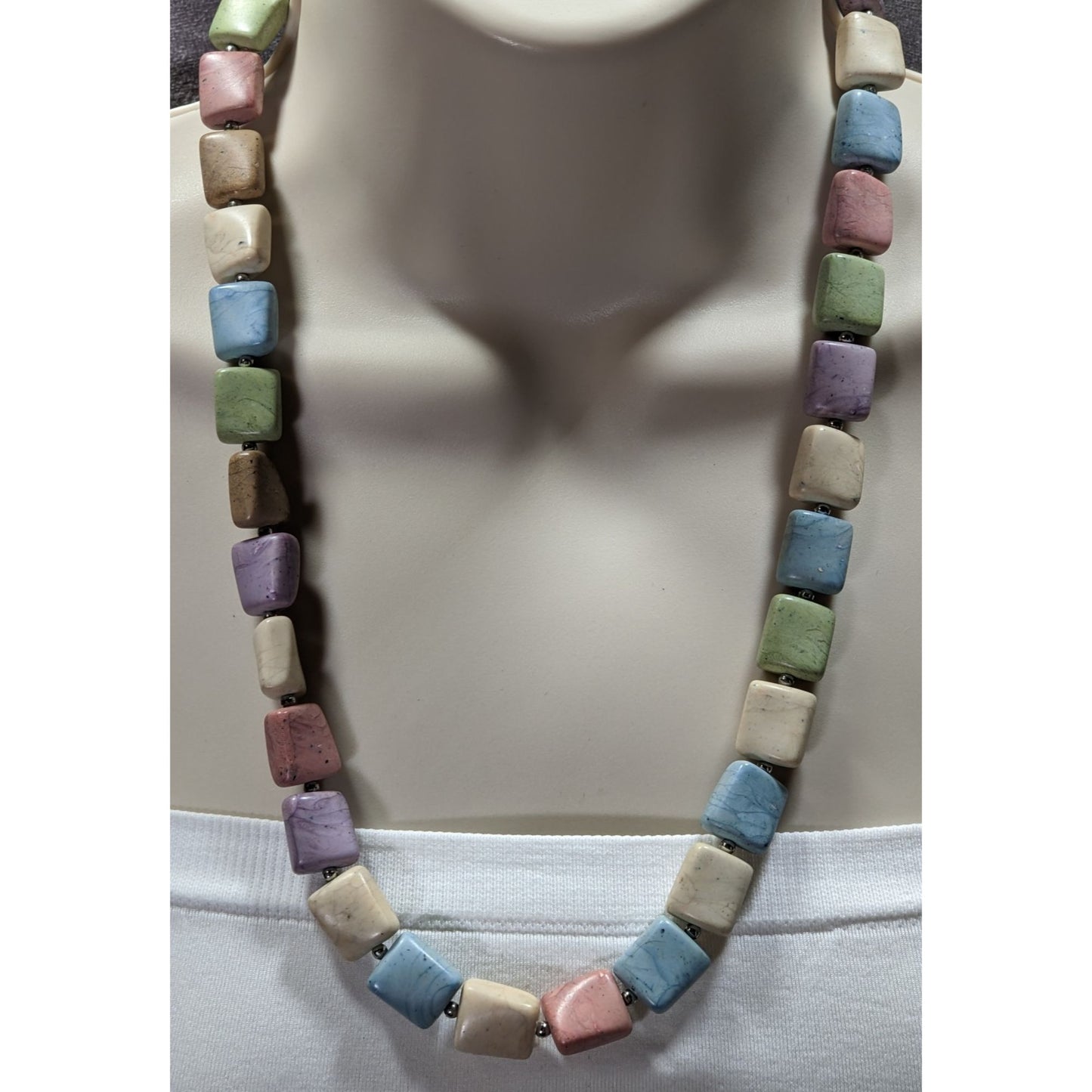 Vintage Pastel Faux Stone Marbled Beaded Necklace