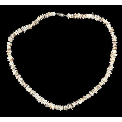 Vintage 90s Beachy Shell Chip Beaded Necklace