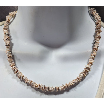 Vintage 90s Beachy Shell Chip Beaded Necklace