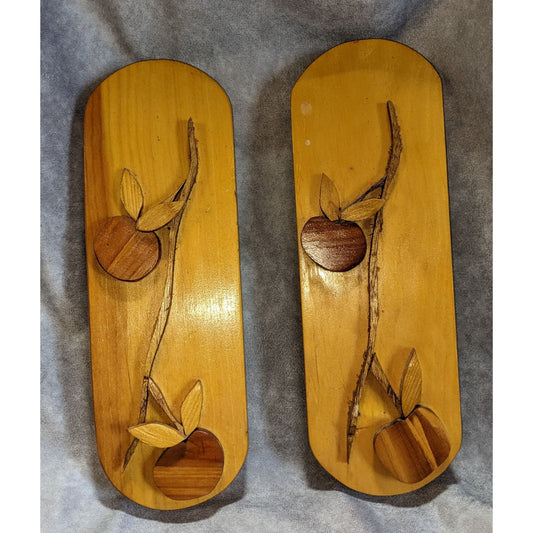 Retro Vintage 1986 Wood Apple Wall Plaques Folk Art Set of 2
