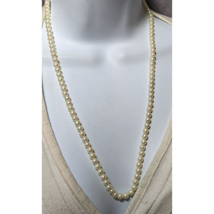 Vintage Simple Faux Pearl Necklace With Gold Tone Barrel Clasp