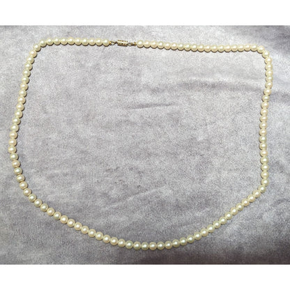 Vintage Simple Faux Pearl Necklace With Gold Tone Barrel Clasp