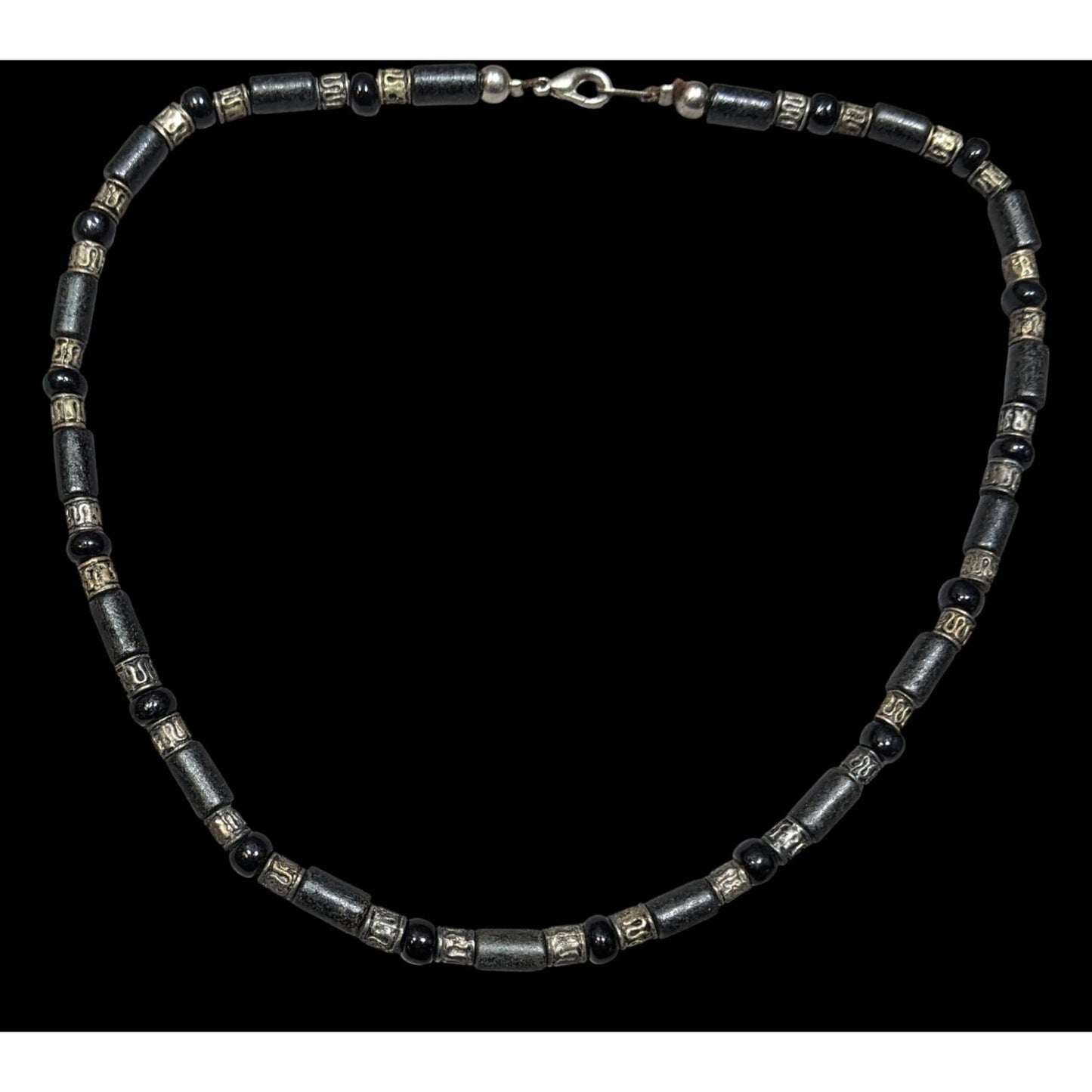 Vintage 90s Black And Silver Tone Beaded Necklace