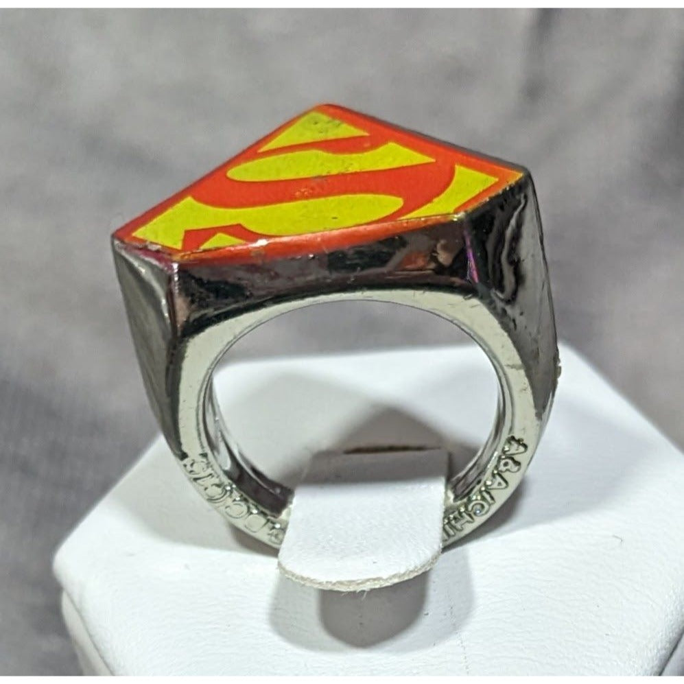 Vintage DC Superman Plastic Toy Collectible Ring