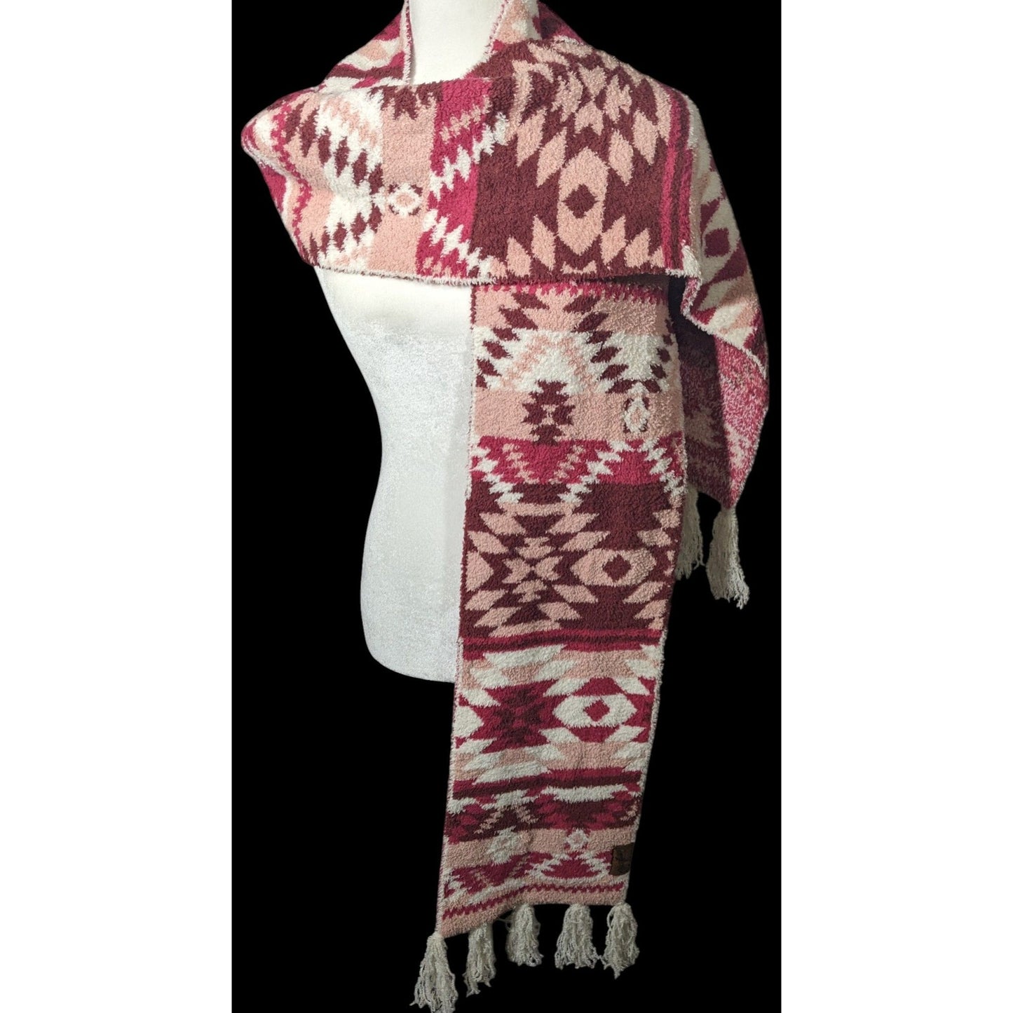 Idyllwind Cozytown USA Plush Pink Southwestern Print Fringe Scarf