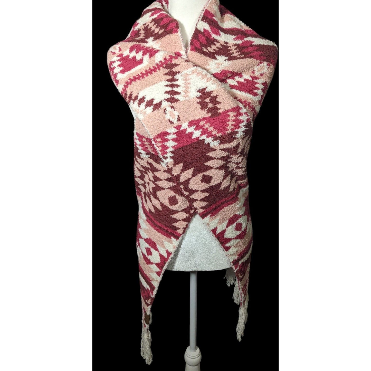 Idyllwind Cozytown USA Plush Pink Southwestern Print Fringe Scarf