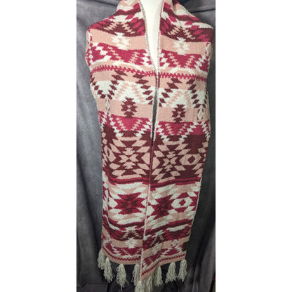 Idyllwind Cozytown USA Plush Pink Southwestern Print Fringe Scarf