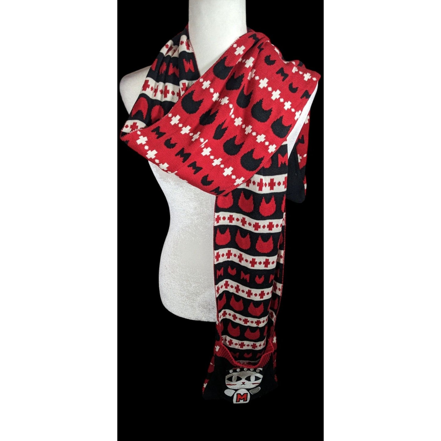 Azona A02 Black And Red Reversible Cat Scarf With Pockets