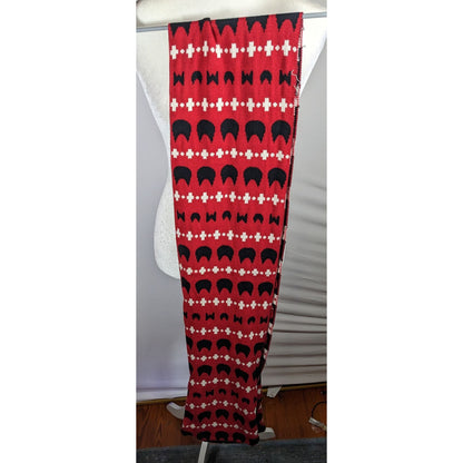 Azona A02 Black And Red Reversible Cat Scarf With Pockets