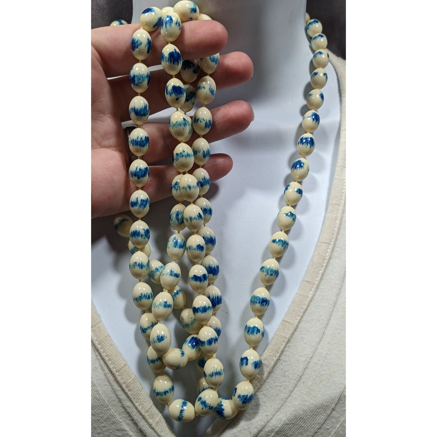 Vintage Hand Painted Acrylic Blue And White Beaded Necklace