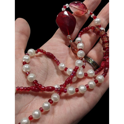 Elegant Red And White Glass Faux Pearl And Acrylic Beaded Necklace