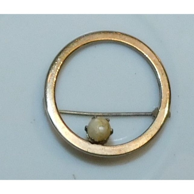 Vintage Gold Tone Open Circle Brooch With Faux Pearl Accent