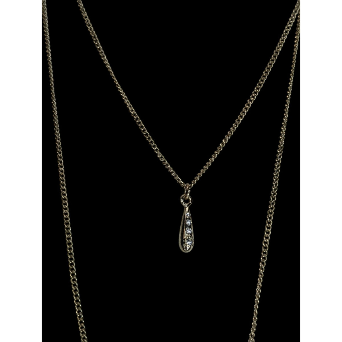 Minimalist Y2K Layered Gold Tone Teardrop Pendant Necklace