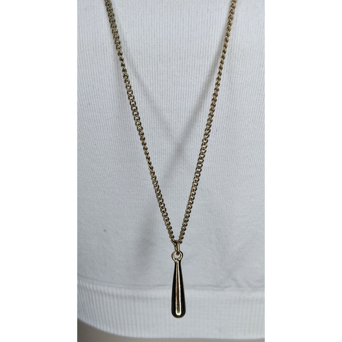 Minimalist Y2K Layered Gold Tone Teardrop Pendant Necklace