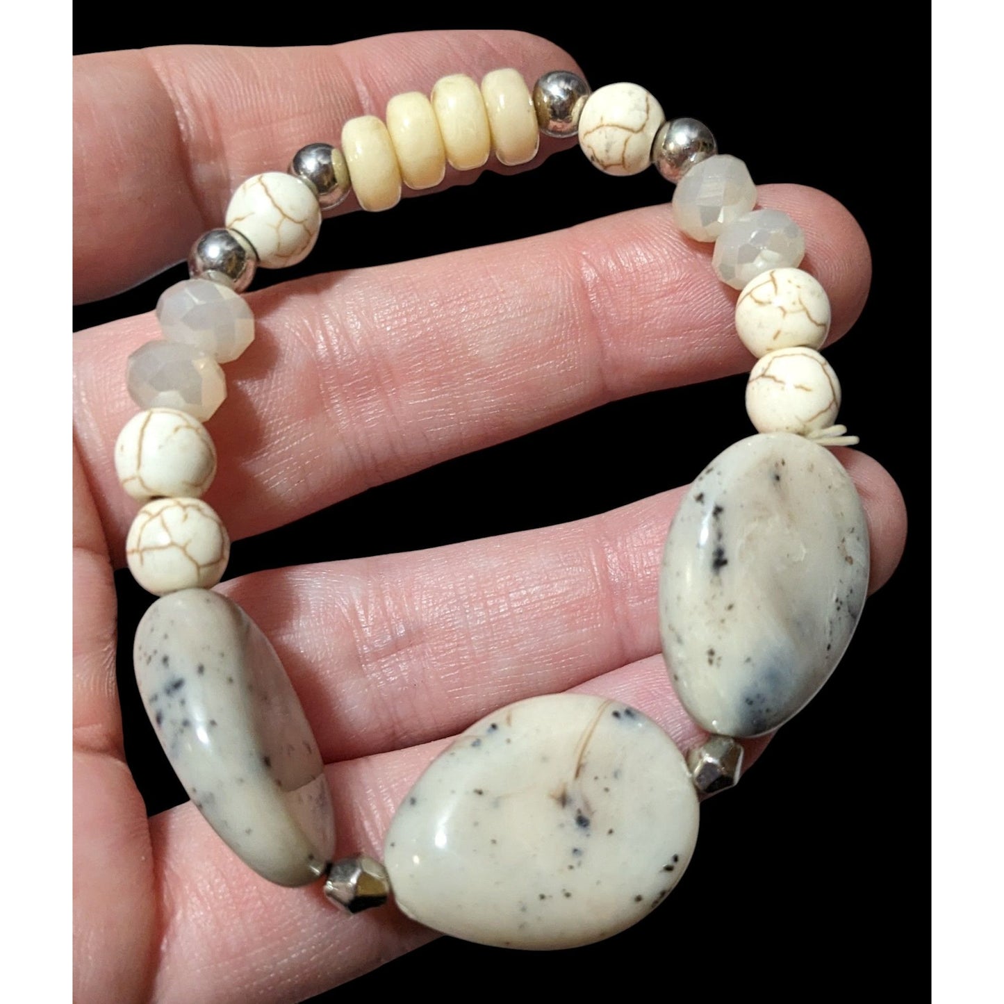 Cream Tone Glass And Stone Beaded Stretch Bracelet