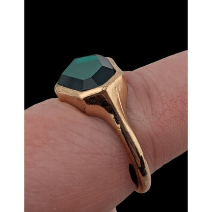 Regal Cosplay/Costume Gold Tone Ring With Emerald Green Geometric Faux Gem Size 10
