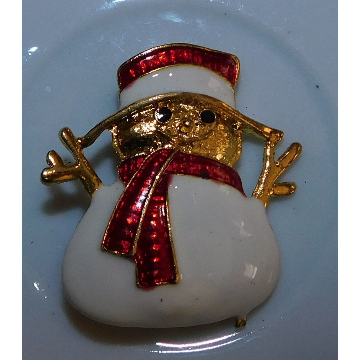 Cute Vintage Smiling Snowman Brooch Gold Tone With Enamel