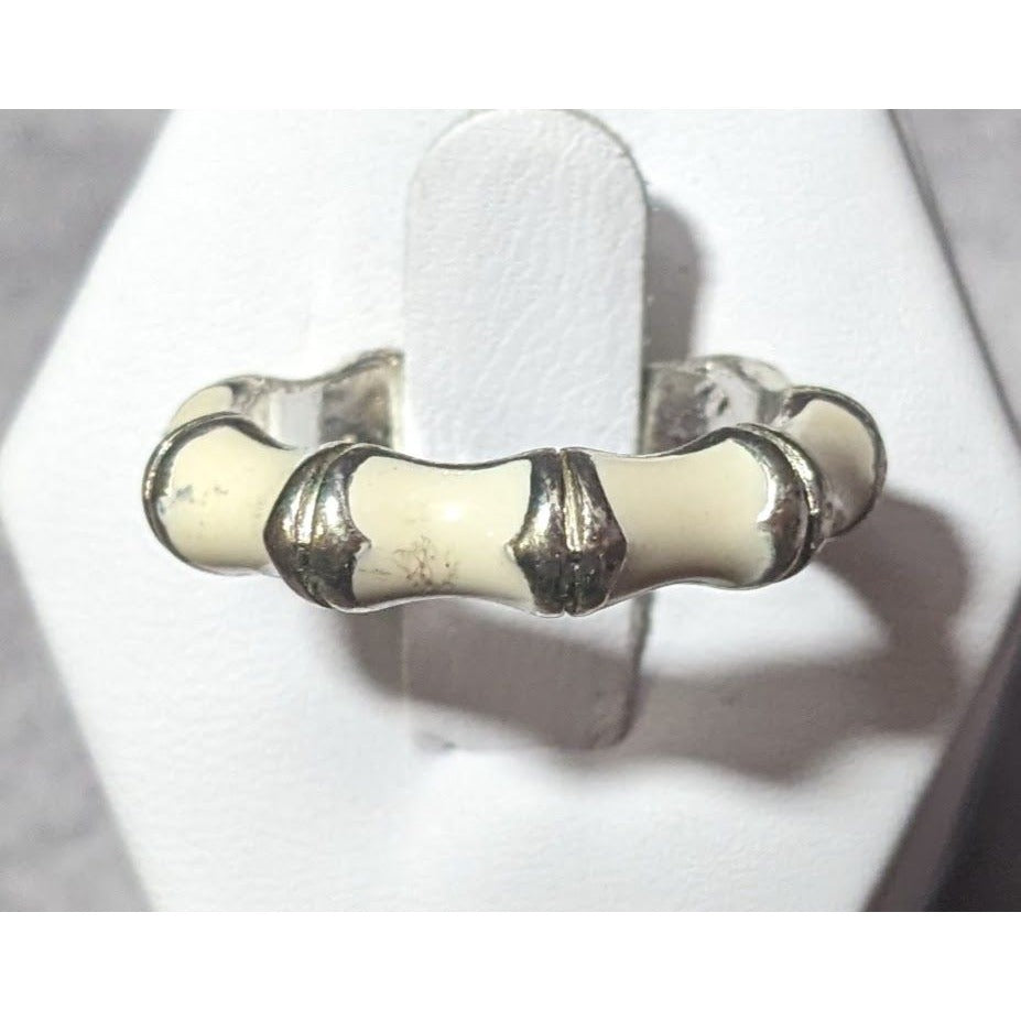 Vintage Cream And Silver Tone Bamboo Style Fashion Ring Size 7 3/4