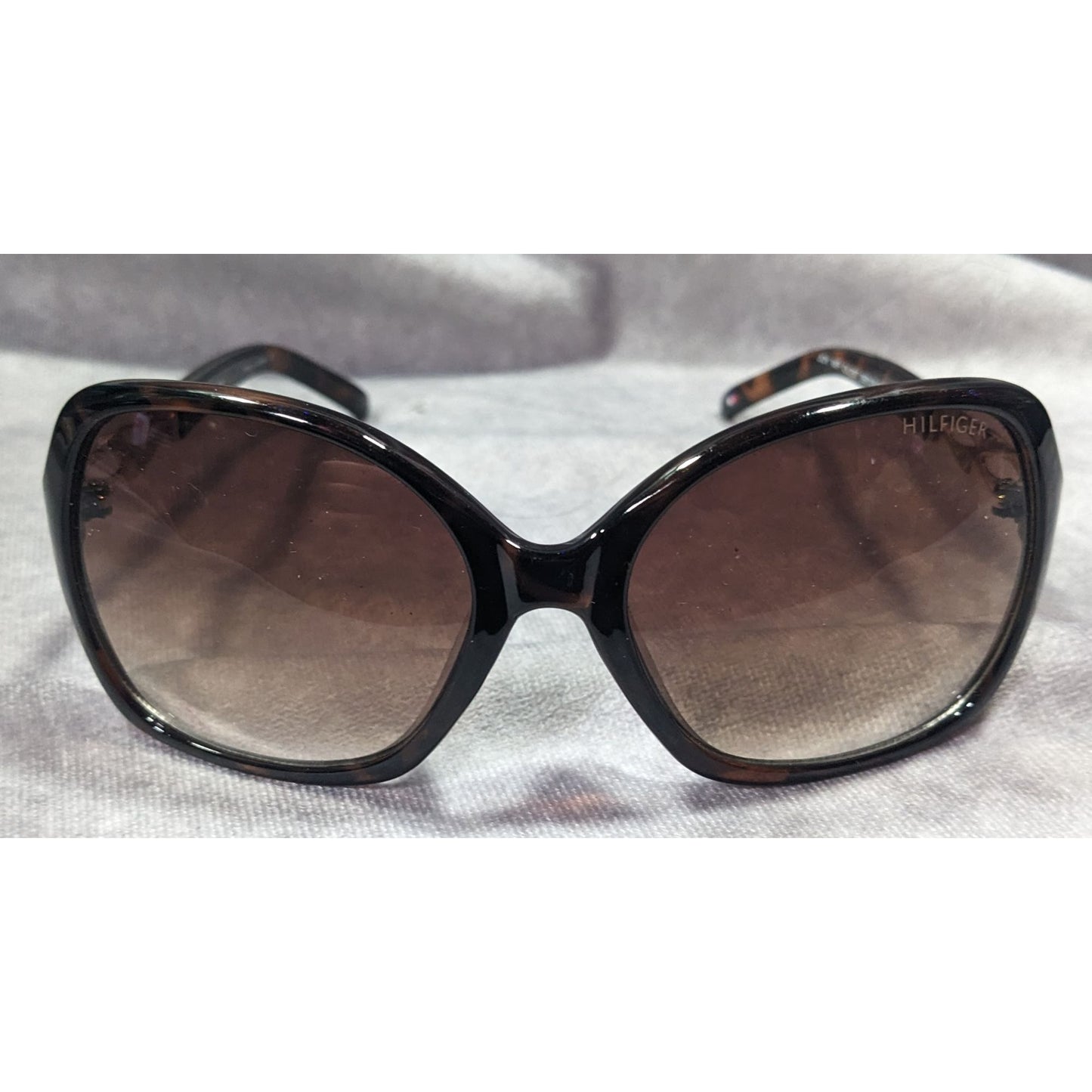 Tommy Hilfiger Preppy Joy WP Tortoise And Gold Twist Sunglesses