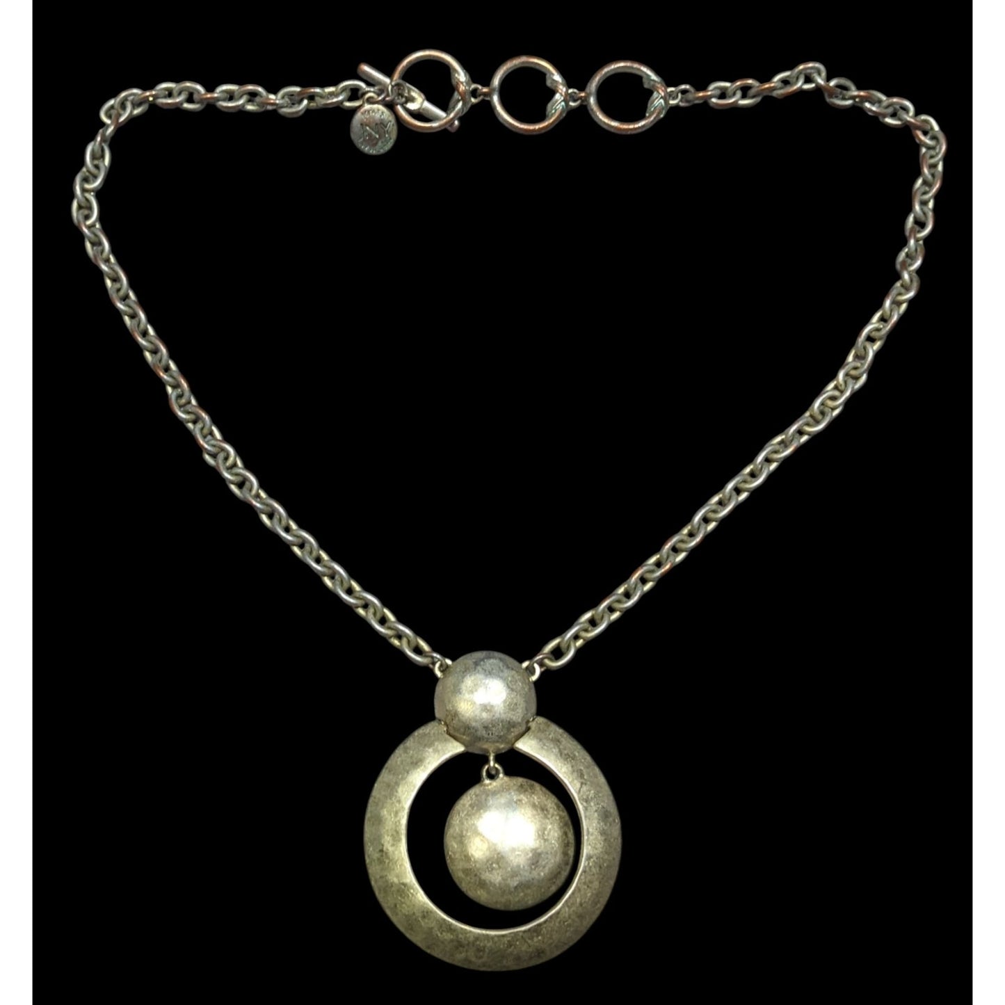 Jones New York Brutalist Gold Tone Hammered Circle In Circle Pendant Necklace
