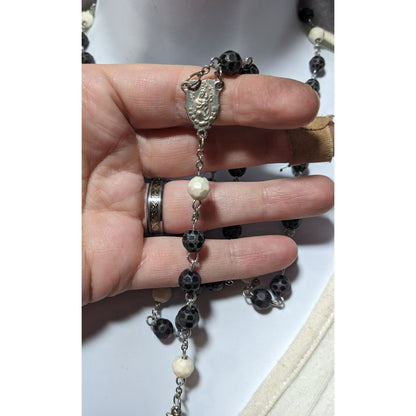 Vintage Black White And Silver Tone Textured Beaded Rosary Necklace