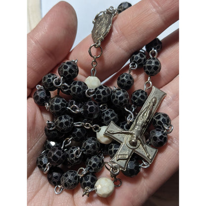 Vintage Black White And Silver Tone Textured Beaded Rosary Necklace